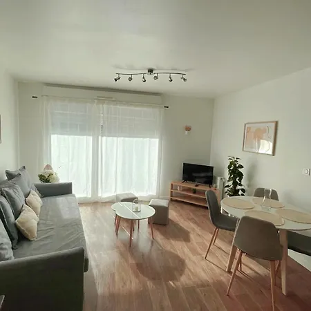 Lovely Flat Meaux Buitenkant foto